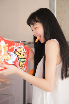 霸总拿钢笔把自己玩哭了GB